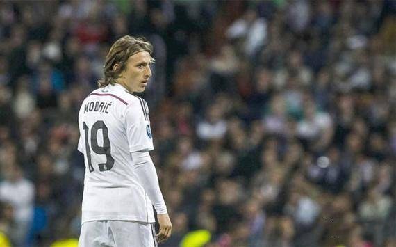 姆本扎：中国足球在精神层面需树立更坚定的目标，要重视青训