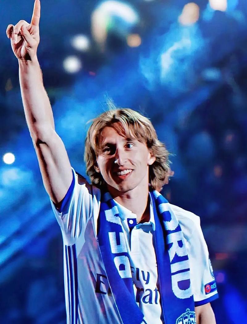 阿德巴约空砍24+15两双，鲍威尔28分，热火一分饮恨