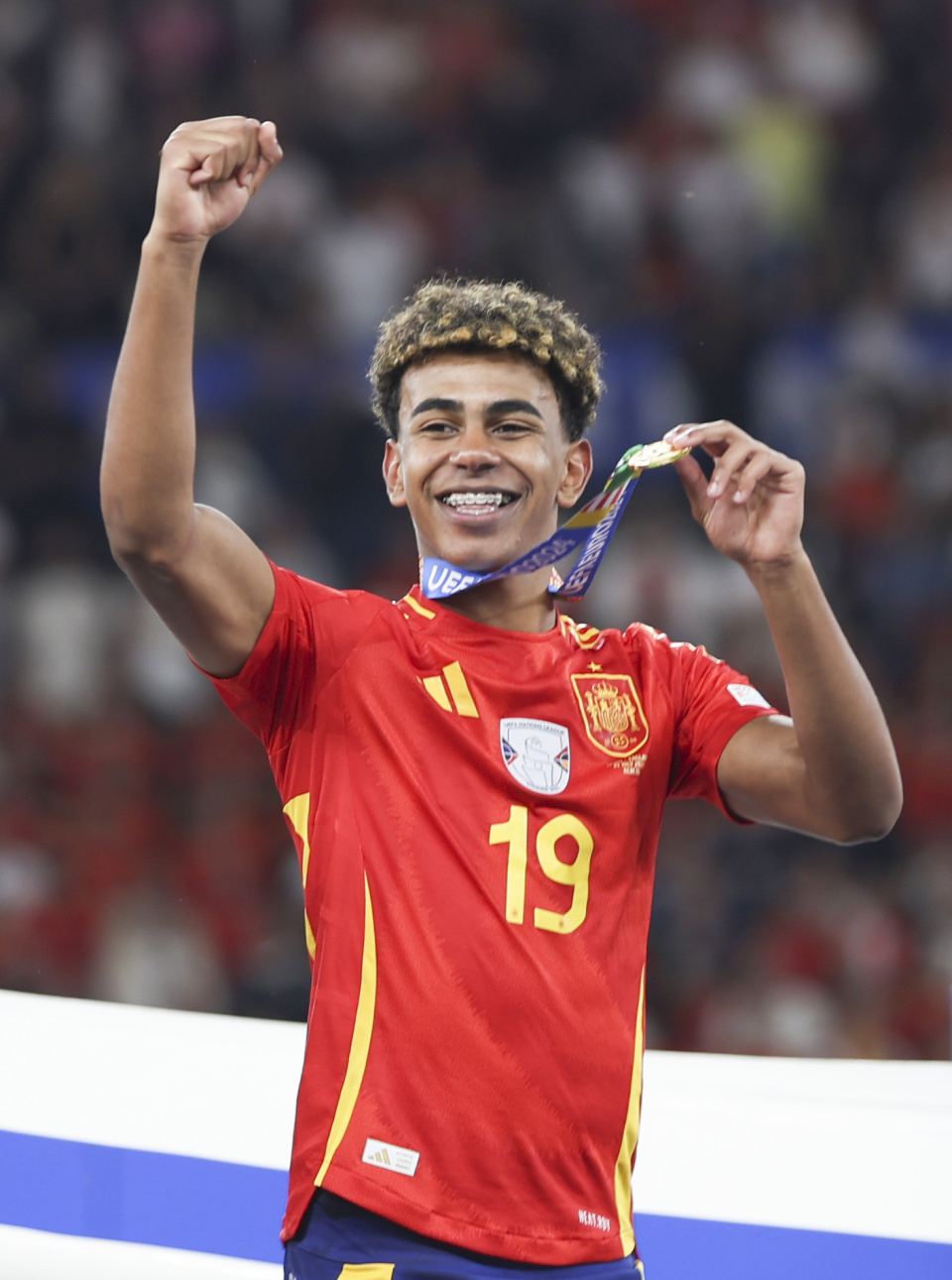 奇才锁定未来基石：交易特雷·杨后计划迅速完成续约